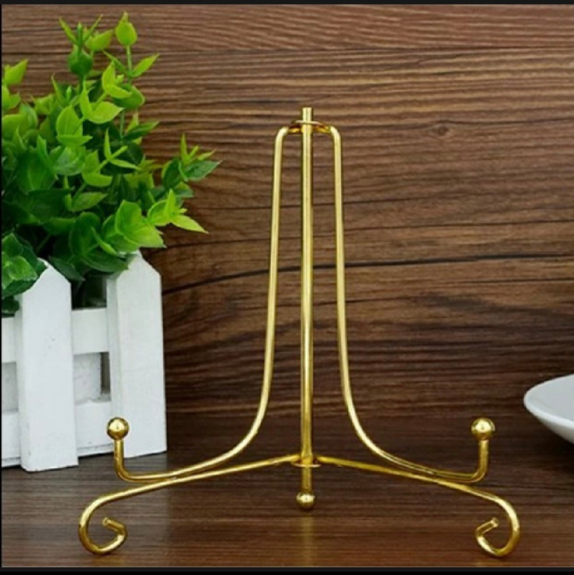 Metal display stand