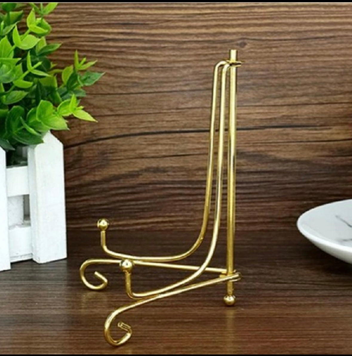 Metal display stand